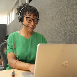 HP Poly Poly Blackwire 8225 Microsoft Teams Certified USB-C Headset 