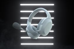 Razer Barracuda X Headset Wired & Wireless Head-band Gaming USB Type-C Bluetooth White 