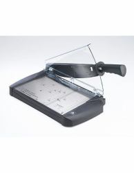 Avery Office Guillotine, A4 (Avery GUA4 A4 Office Guillotine)